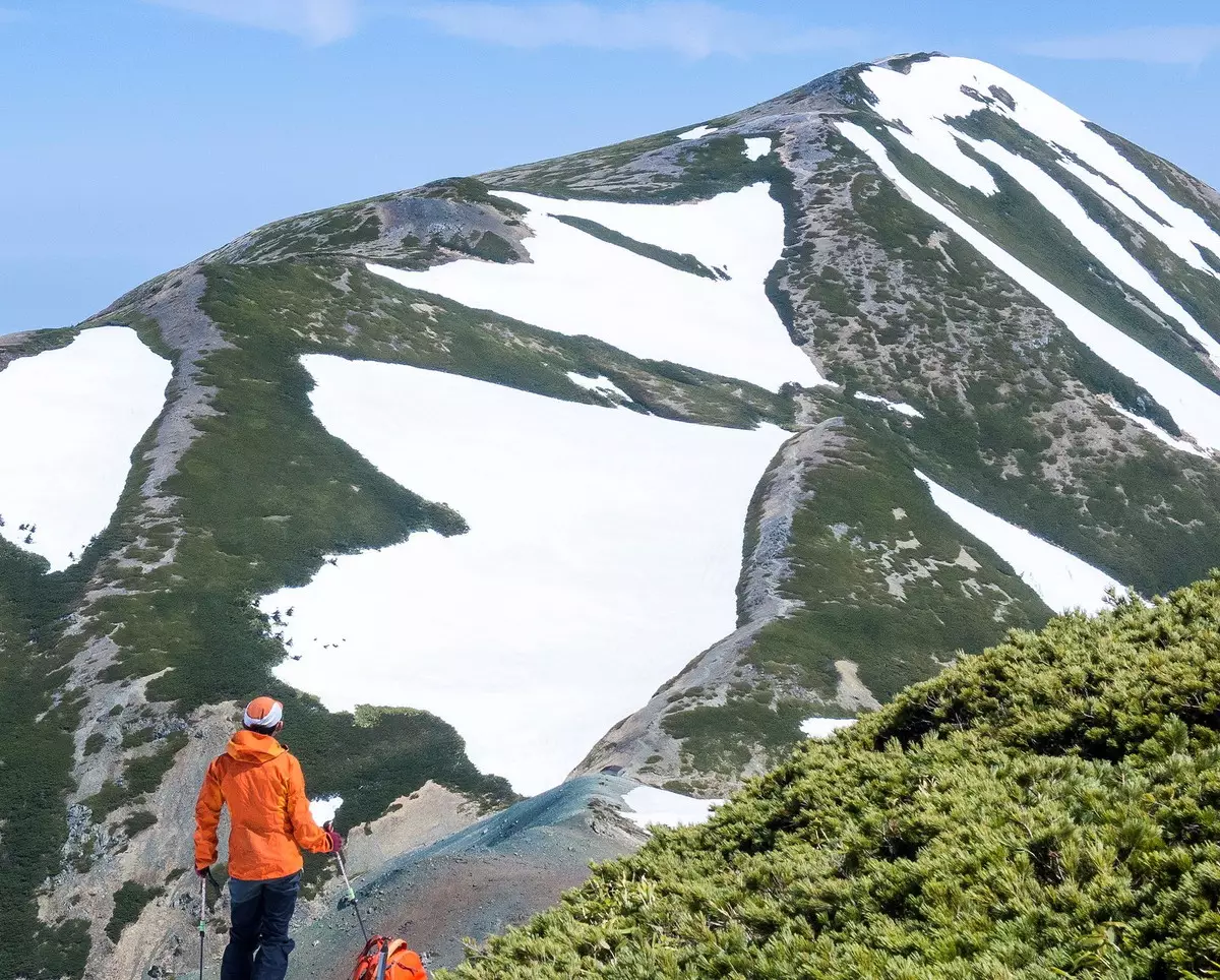 【関東周辺】5月の百名山登山−おすすめの山と積雪状況