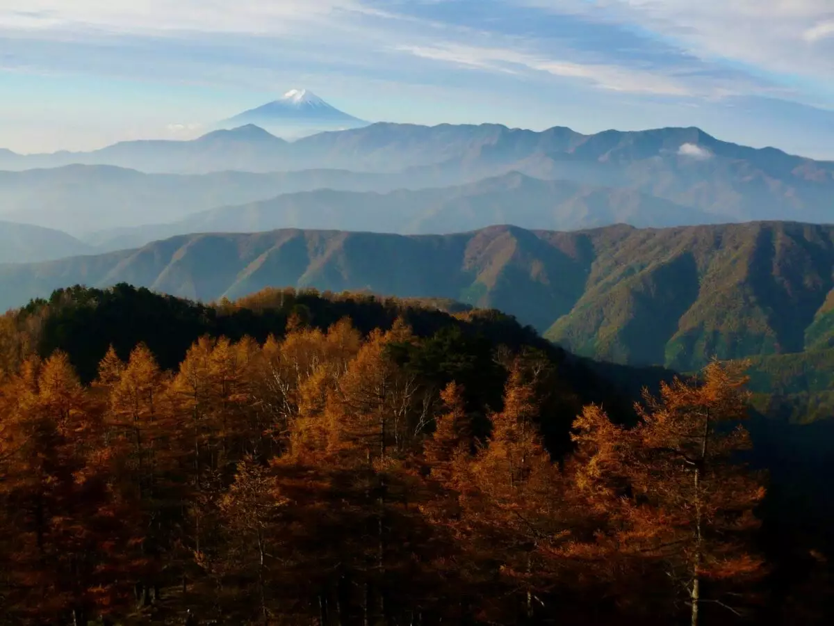 3月　日本百名山　登山　おすすめ　眺望