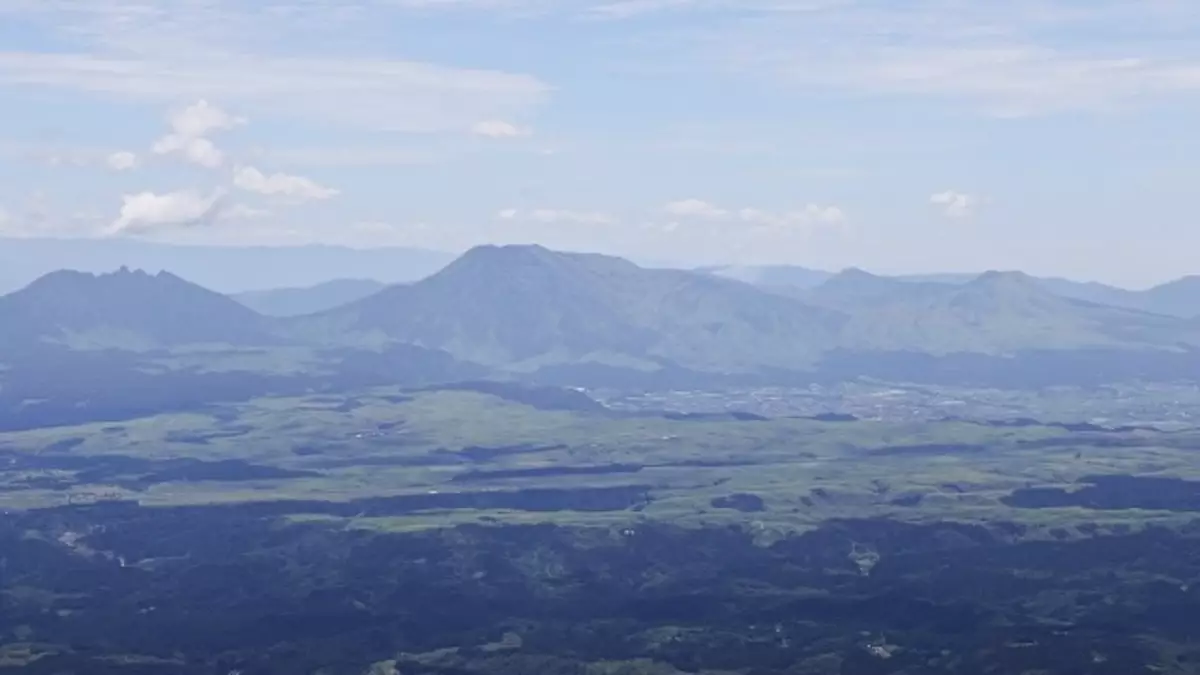 九州の日本百名山久住山山頂の眺望