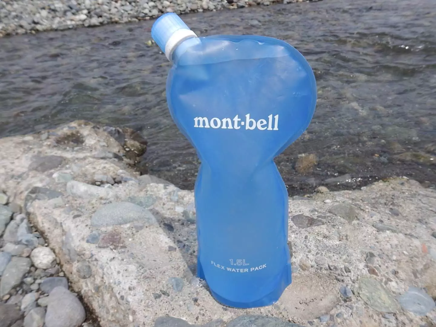 mont-bell　フレックスウォーターパック-登山に便利なソフトボトルをレビュー！