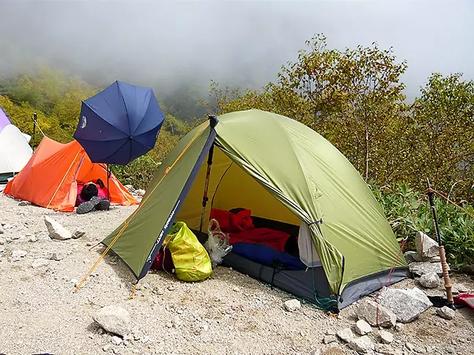 ホーボーズネスト　前室を広くアレンジできる登山テント