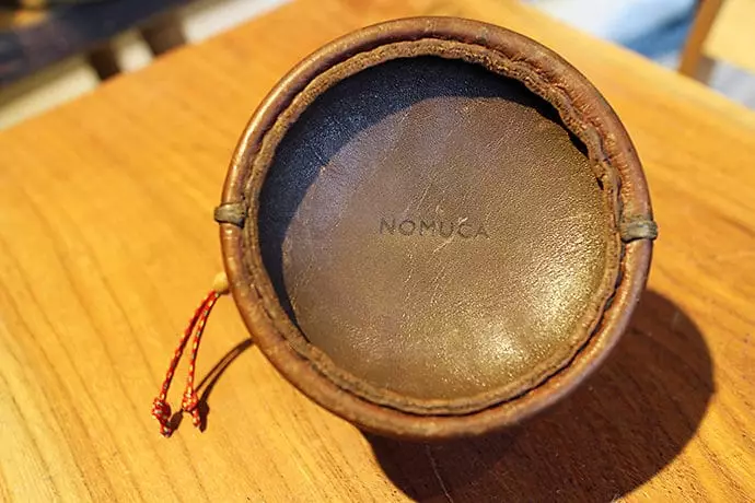 NOMUCA（ノムカ）の革のガス缶ケース