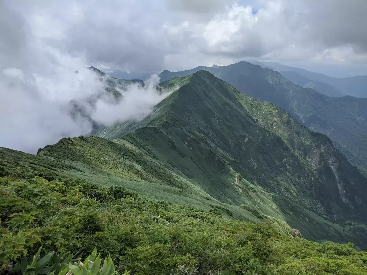 【日帰り登山】谷川岳の初心者でも登れるコースと魅力をご紹介