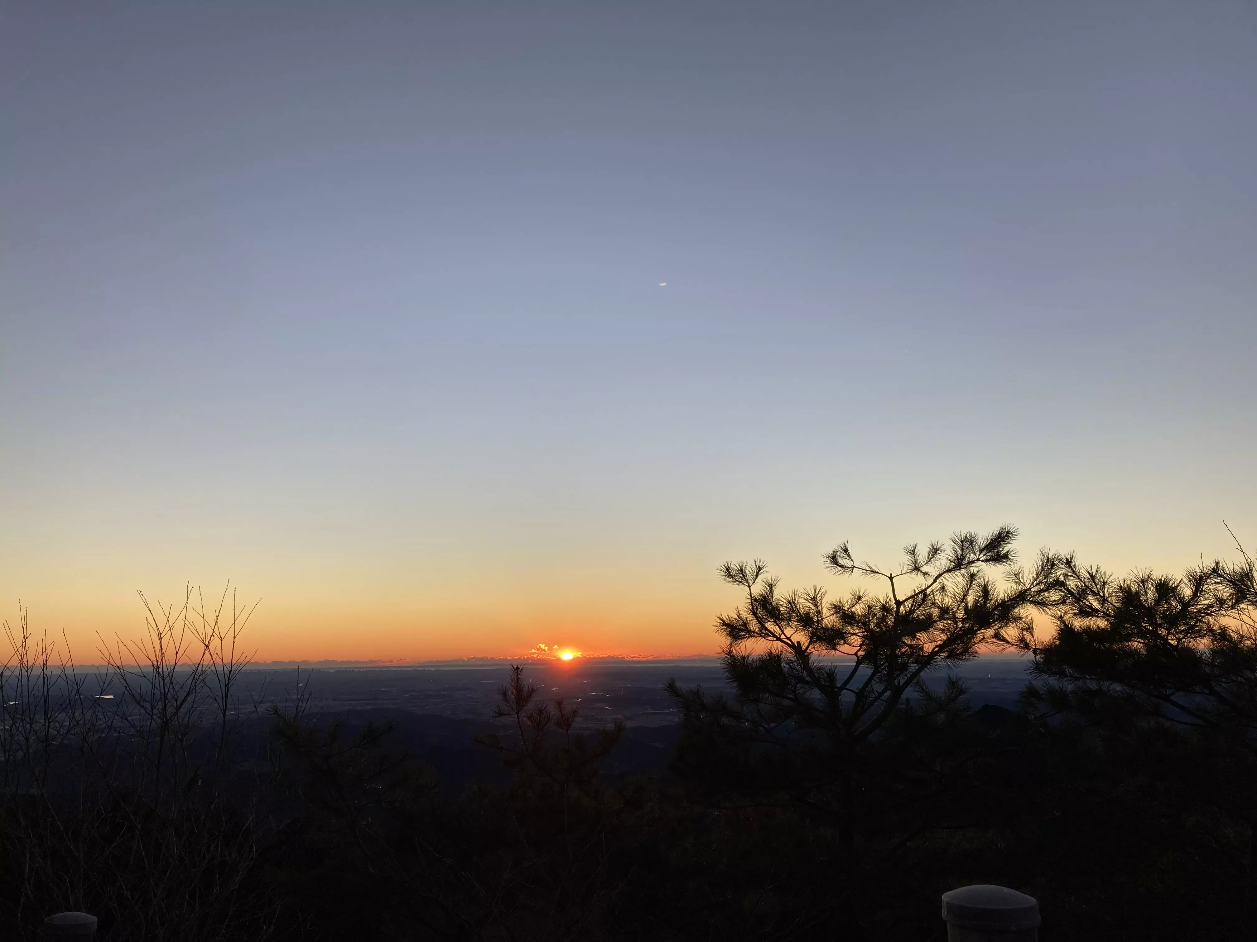 【日帰り登山】日の出山登山-初心者でも楽しめる難易度別ルート紹介・穴場スポット紹介も！