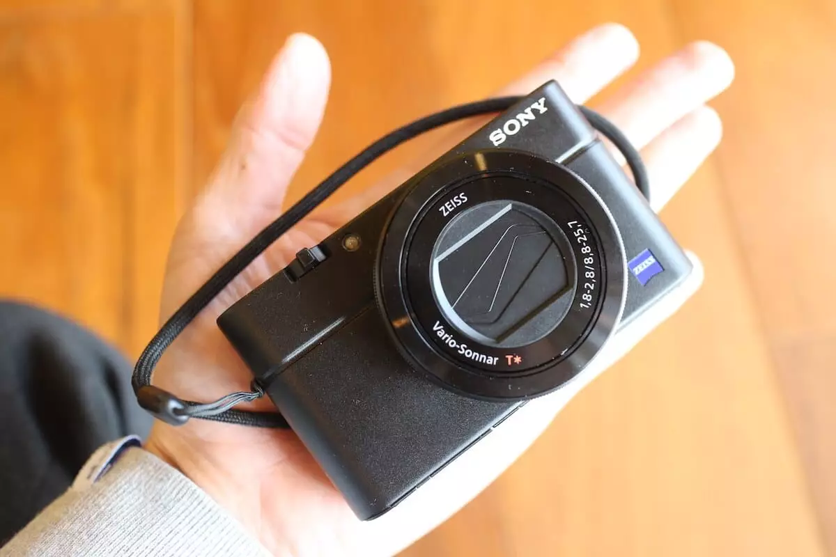 【レビュー】SONY RX100Ⅲ-登山におすすめ軽量カメラ