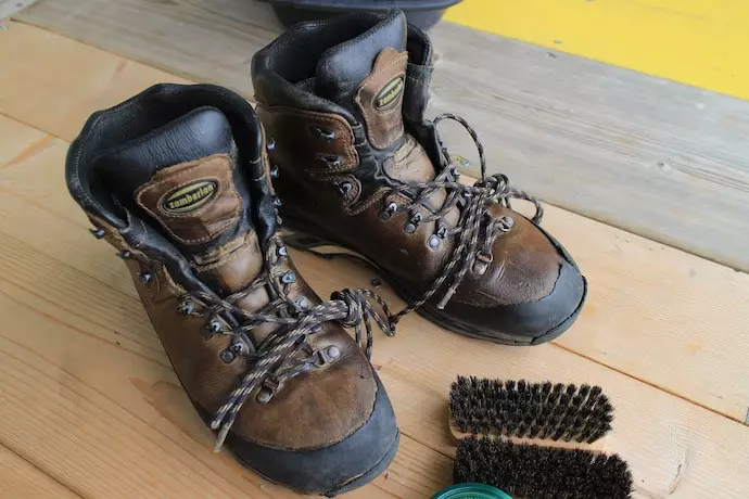 登山靴を長持ちさせるためのお手入れ方法−オールレザーの登山靴編