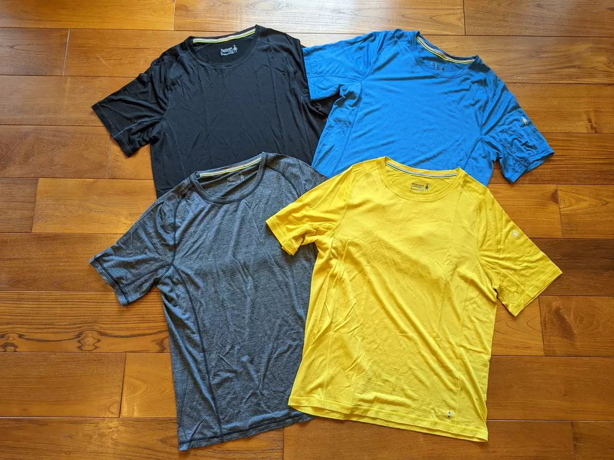 メリノスポーツ120のTシャツは4色展開