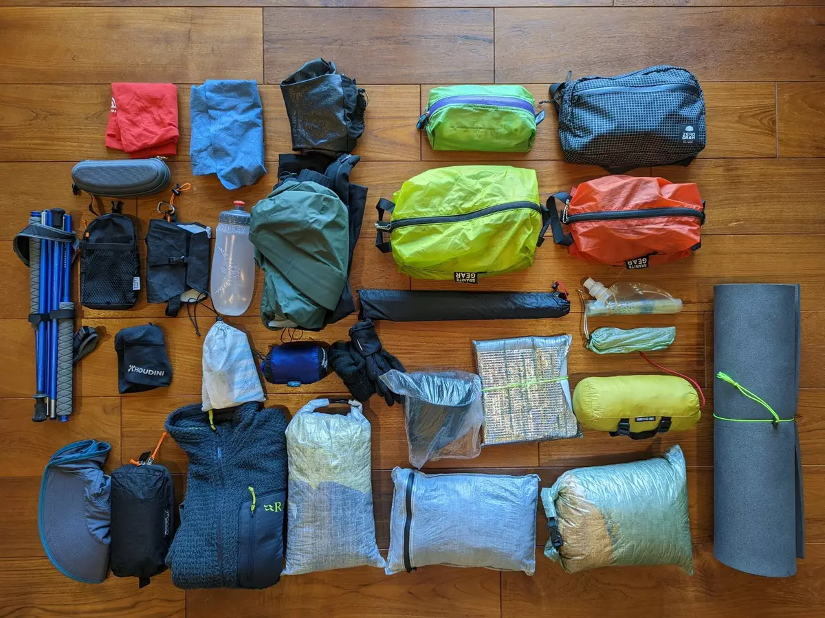 テント泊登山装備の軽量化−総重量5.3kg の装備リスト
