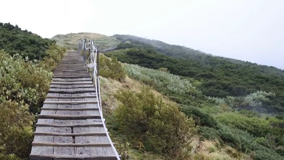 四国と中国地方の日本百名山大山の登山道