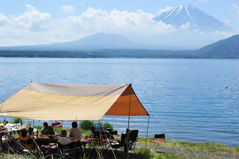浩庵（こうあん）キャンプ場　お札に書かれた富士山を楽しめる