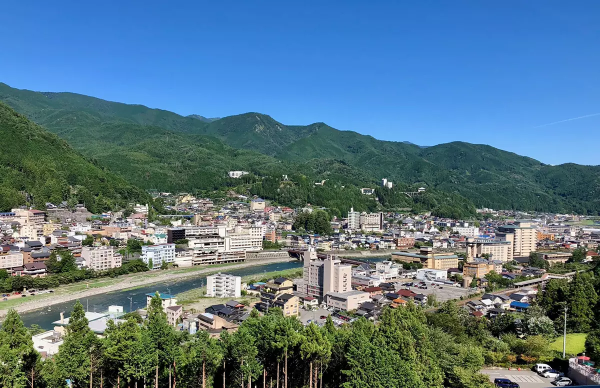 【下呂温泉】観光登山OK!!展望が良い五つの山を難易度別コースでご案