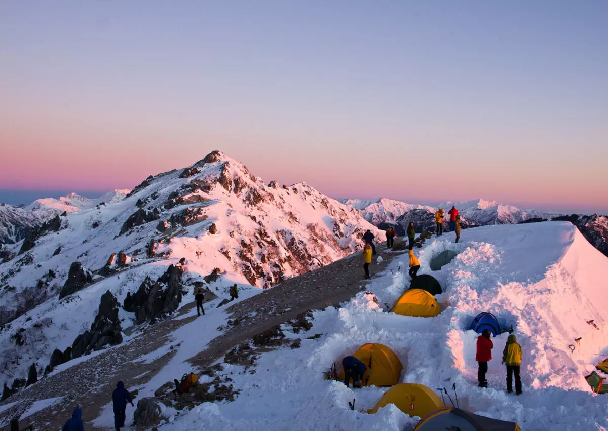 テント泊可能な北アルプスの人気の登山-ゴールデンウィークの状況