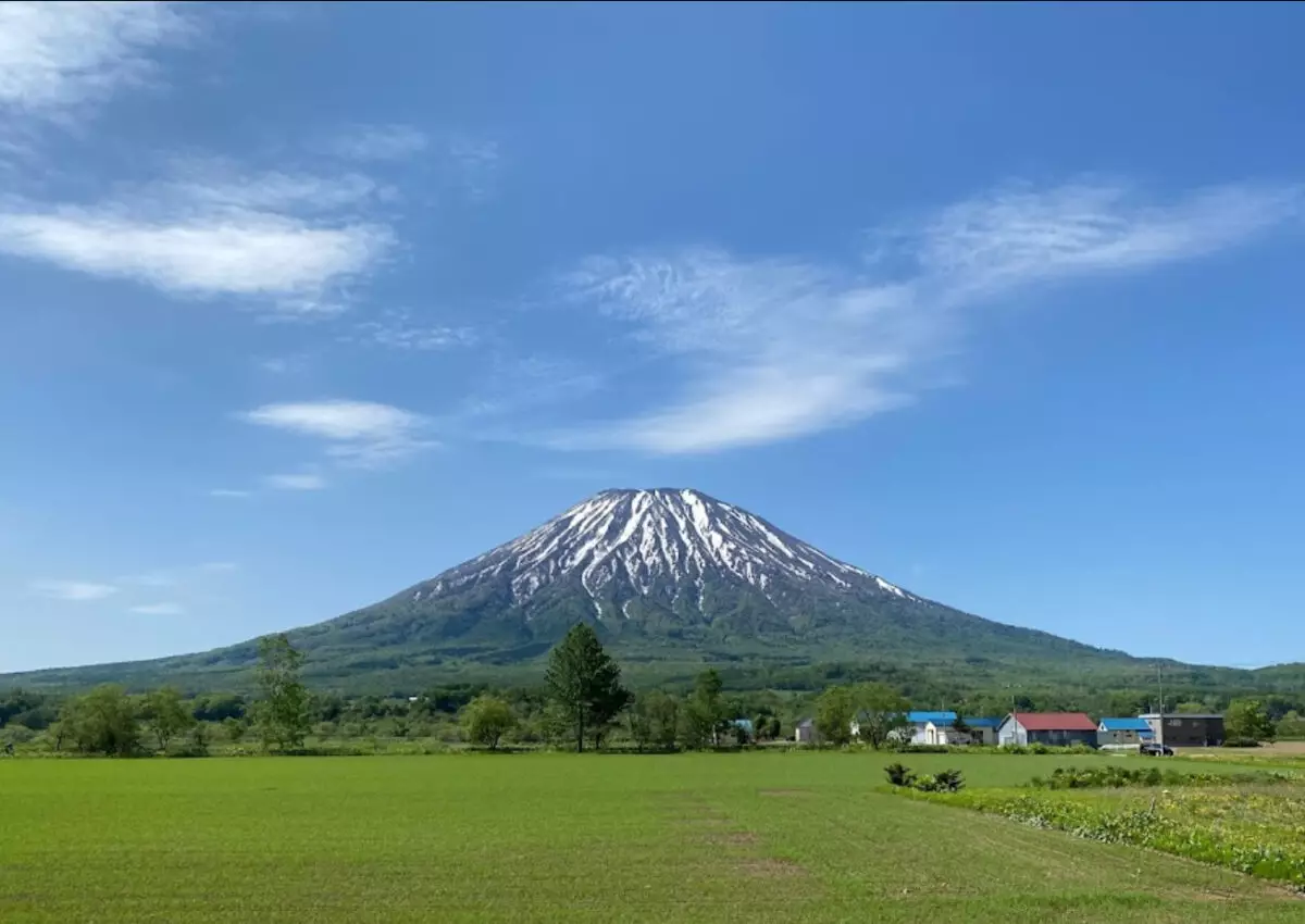 蝦夷富士の愛称で親しまれる羊蹄山
