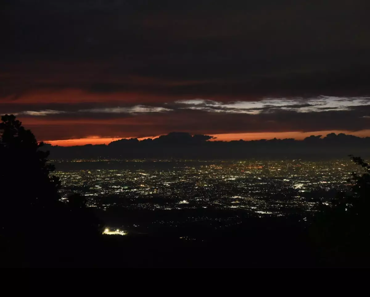 大阪府の中で最も高い場所から見る初日の出−金剛山