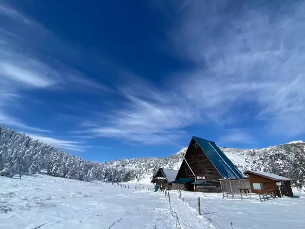 通年営業の小屋が多い八ヶ岳で楽しむ冬山登山-冬の北八ヶ岳〜高見石小屋泊