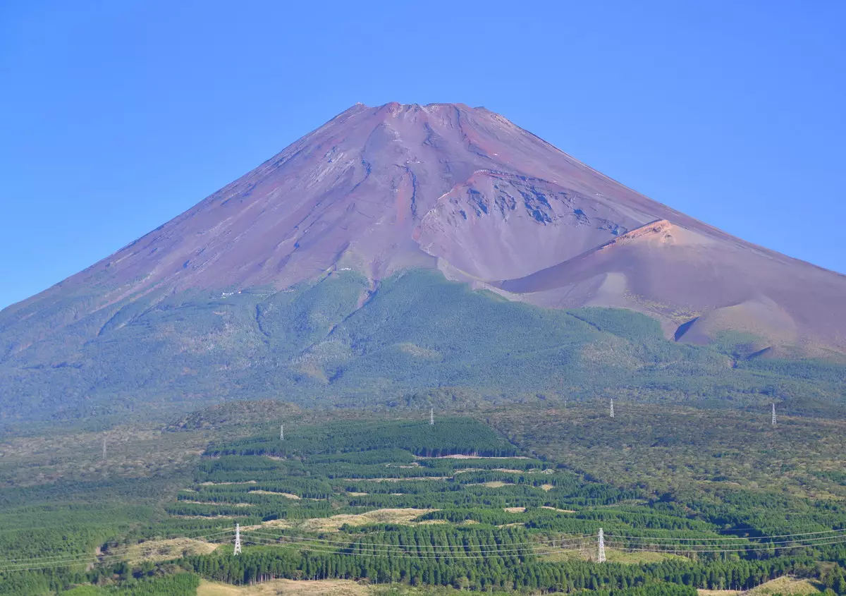 目の前に迫る富士山に圧巻！日帰り登山が可能な越前岳（愛鷹山）登山の難易度別登山コース