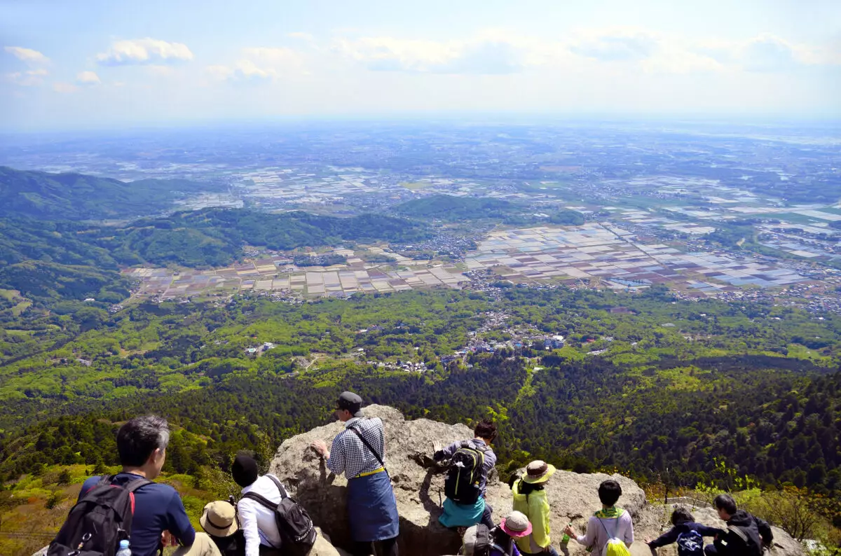 筑波山の女体山山頂から眺める関東平野
3月　登山　関東